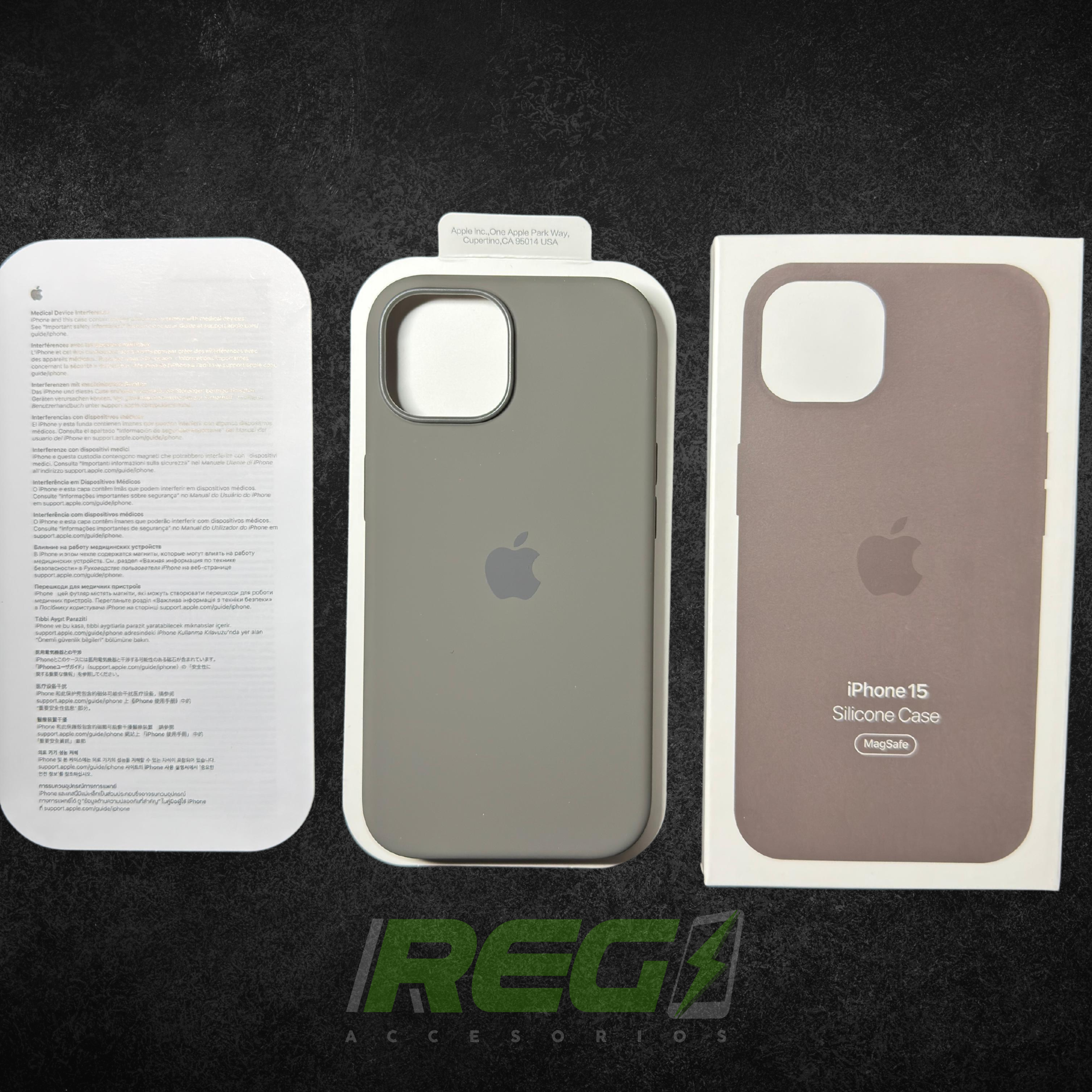 Silicone case iPhone 15